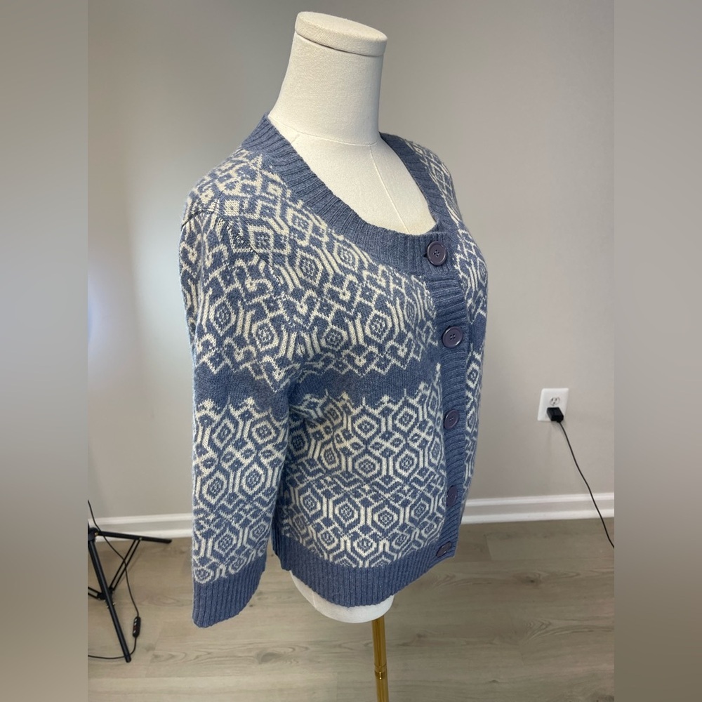 Carroll Reed 100% Lambs Wool Fair Isle Cardigan - Picture 8 of 11